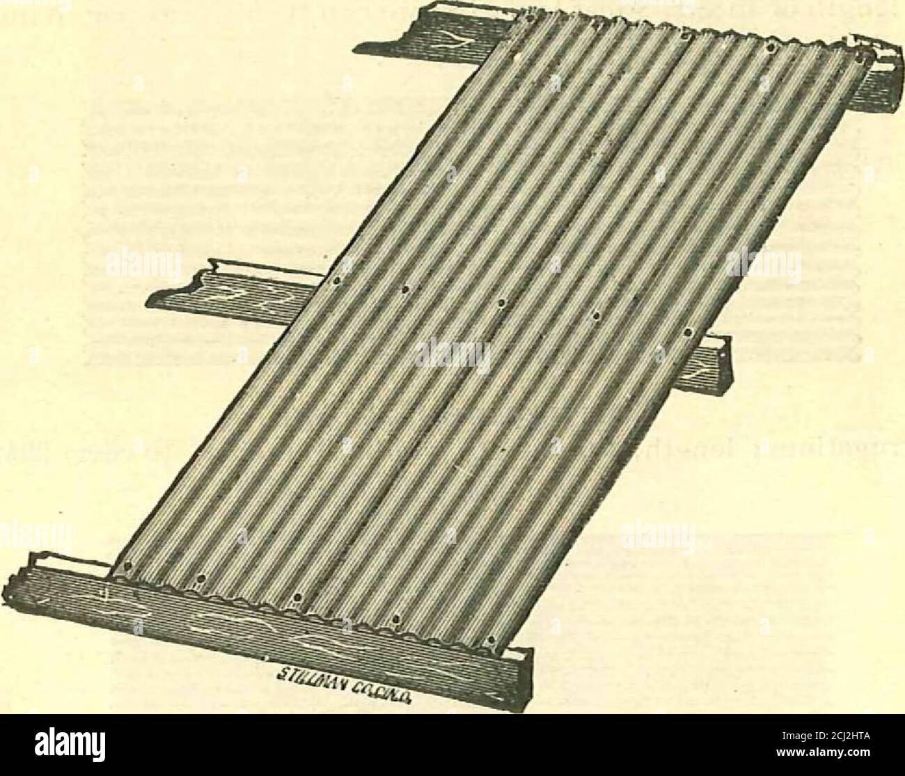 . Dachkatalog Nr. 9 . ured für die geringsten Kosten, undwird sehr gut für die Abstellgleis oder Dach beantworten. Für die Dacheindeckung halten wir es jedoch für am besten, fest oder fast so mit dem #-Klempner zu ummanteln und etwa die gleiche Neigung wie für Schindeln erforderlich zu haben. Beginnen Sie an der unteren rechten Ecke des Daches und legen Sie das erste Blatt (Wasser, um die Wellungen zu Boden) so dass es über Dachüberhänge und beenden Sie den erwünscht Abstand. Auf dem Dach die Blätter an den Enden aufschlagen, bis der Kammaufsatz erreicht ist. Legen Sie die Blätter so mit Kanten immer nach unten gedreht; Abb. 2. Seien Sie sicher und haben das Dach wahr und haben alle c Stockfoto