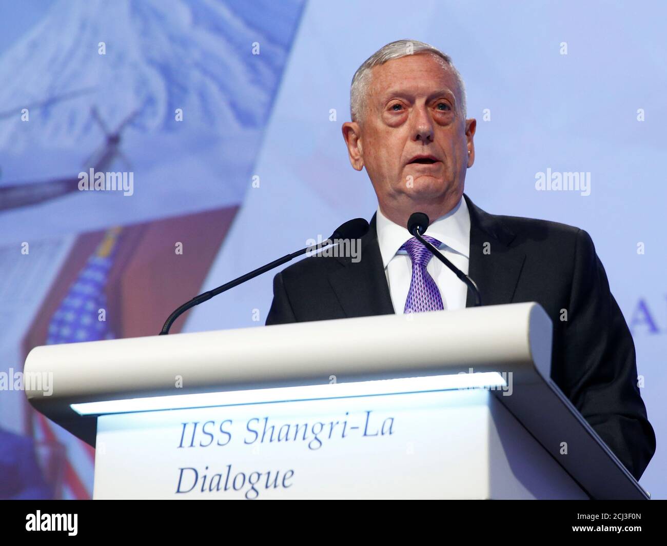 US-Verteidigungsminister James Mattis spricht auf der 16. IISS Shangri-La-Dialog in Singapur 3. Juni 2017. REUTERS/Edgar Su Stockfoto