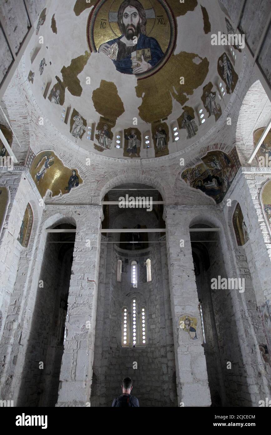 Die byzantinische Hauptkirche des Daphni Klosters in der Athener Vorort von Chaidari Athen Griechenland Stockfoto