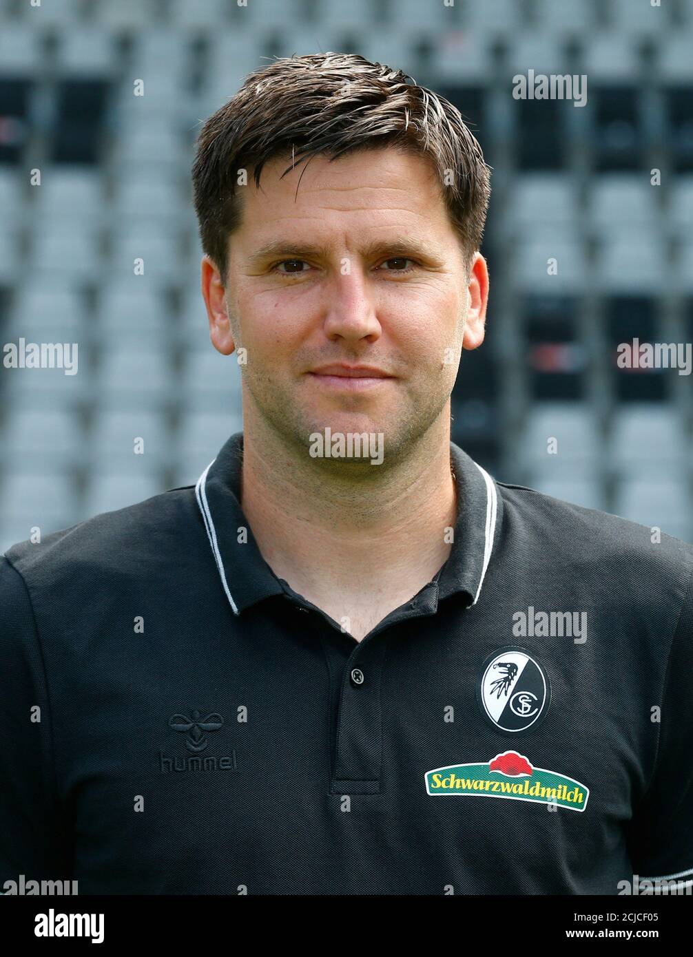 Sc freiburgs florian bruns Fotos und Bildmaterial in hoher Auflösung