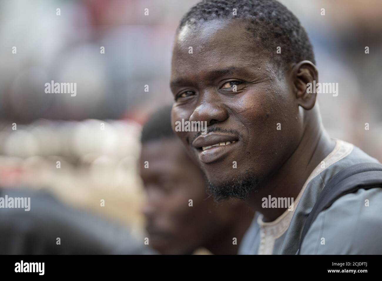 Ein Mann in Marché Sandaga, Dakar, Senegal Stockfoto