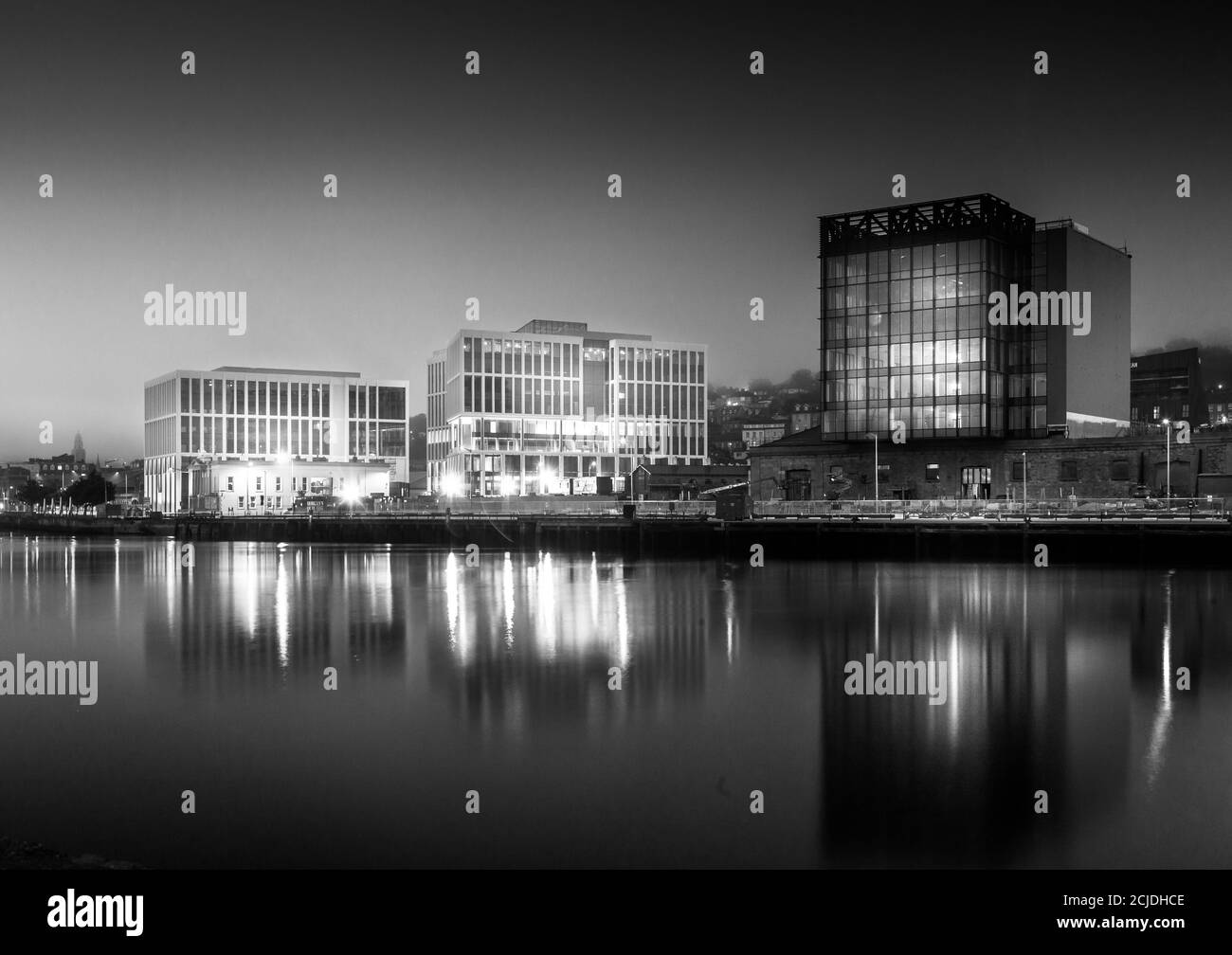 Cork City, Cork, Irland. September 2020. Ein Blick auf drei der Neubauten, die Büroflächen, 300 Wohnungen und eine 120- Stockfoto
