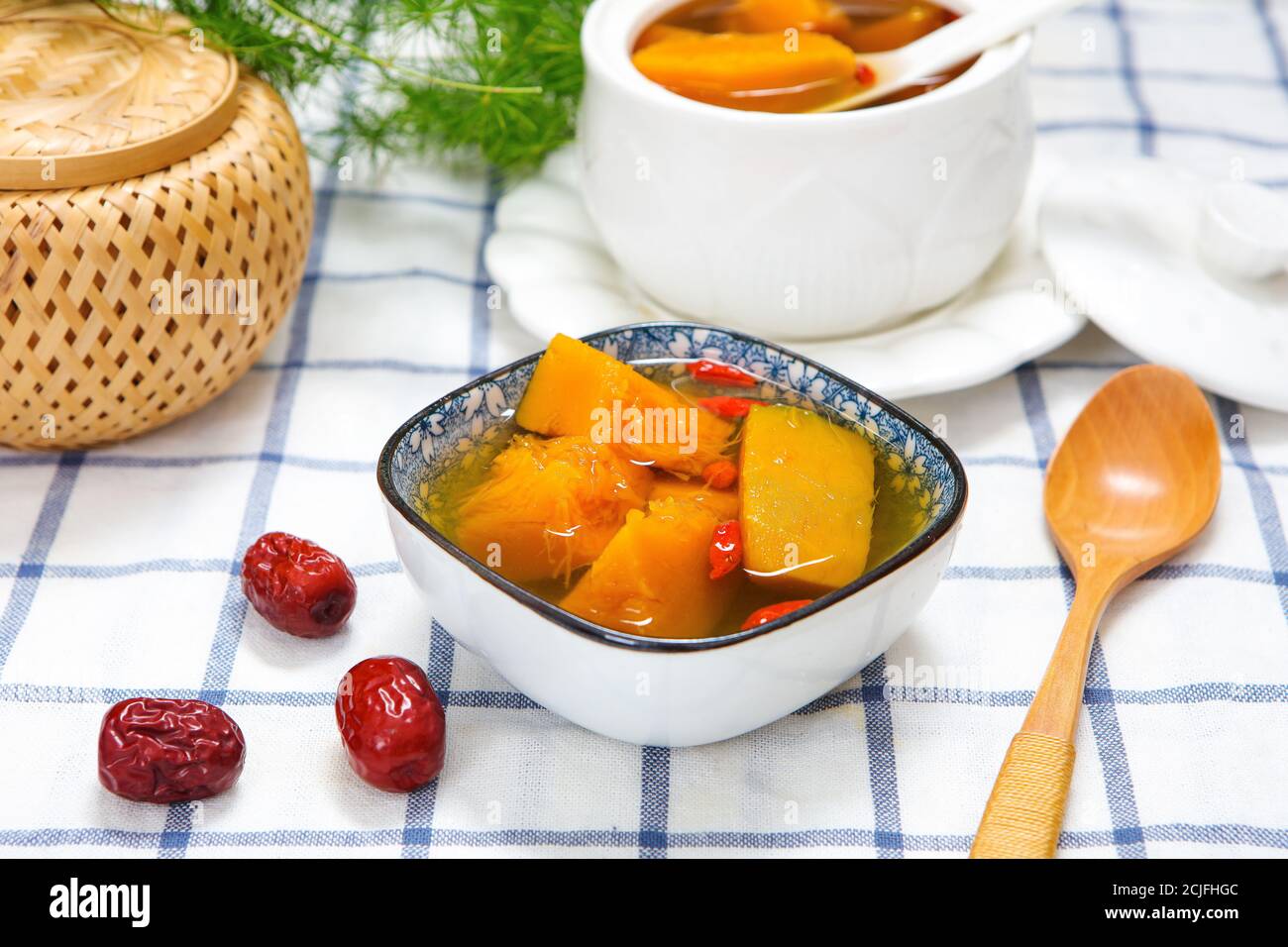 Chinesische Wolfsbeere Kürbissuppe Stockfoto