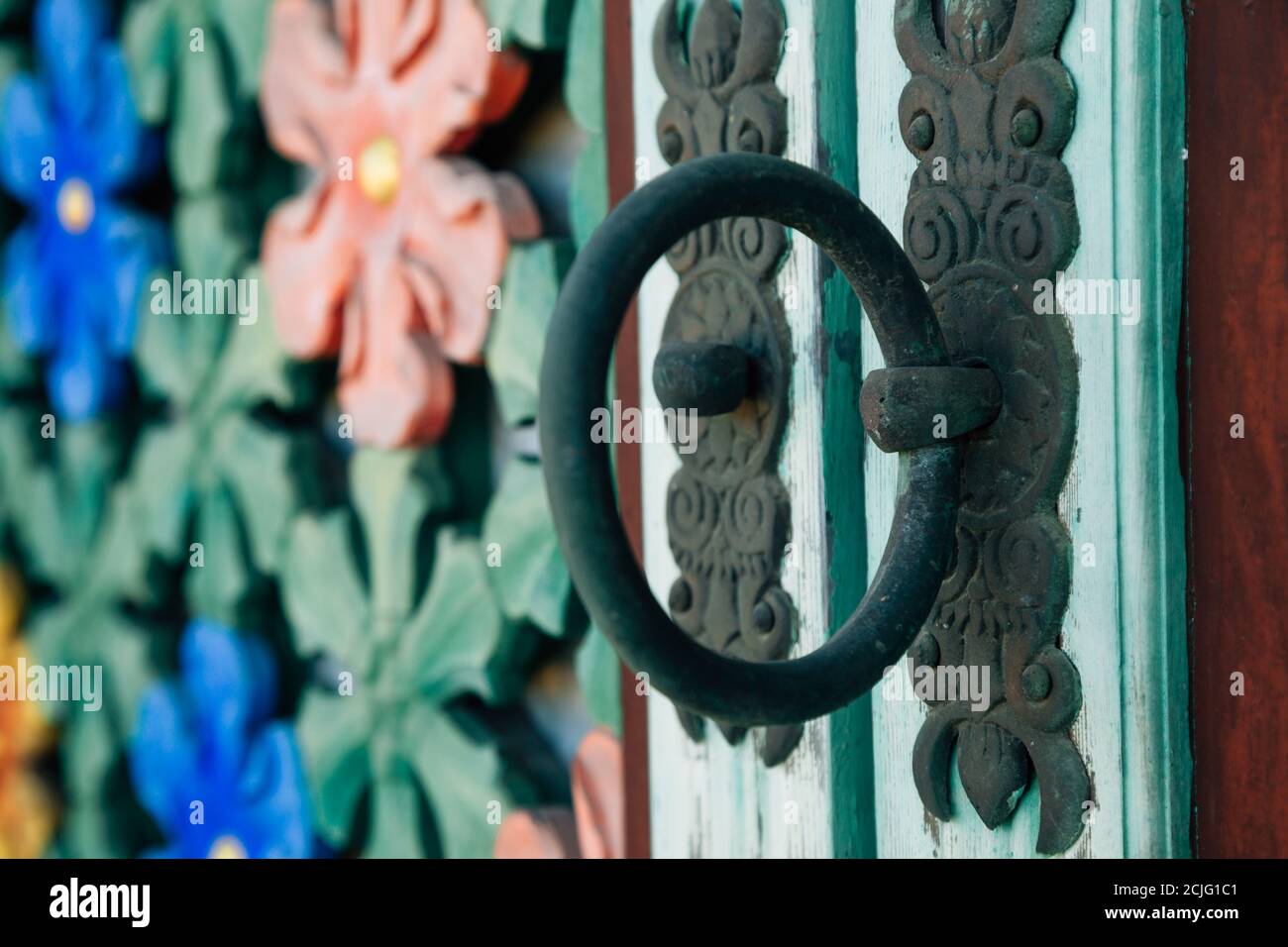 Koreanischer alter Tempel, koreanische traditionelle Tür Stockfoto