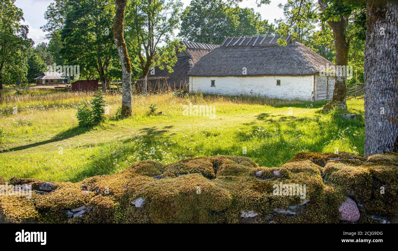 Hiiumaa Freilichtmuseum Bauernhof Mihkli, Estland. Die meisten Gebäude stammen aus der Mitte des 18. Jahrhunderts. Einer der am besten erhaltenen Bauernhöfe. Stockfoto
