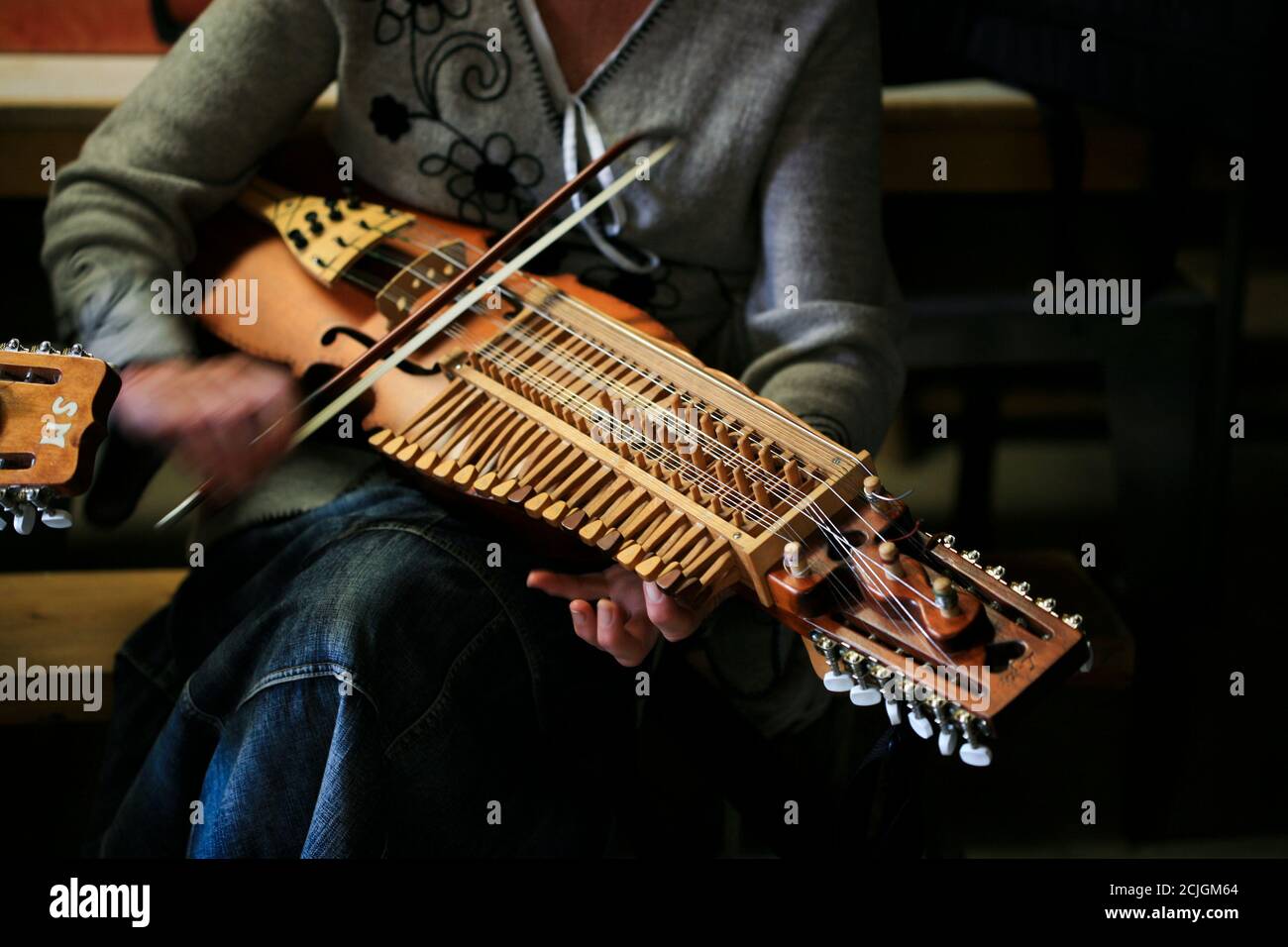 KEYED FIDDLE Indoor spielen keyed Fiddle Stockfoto