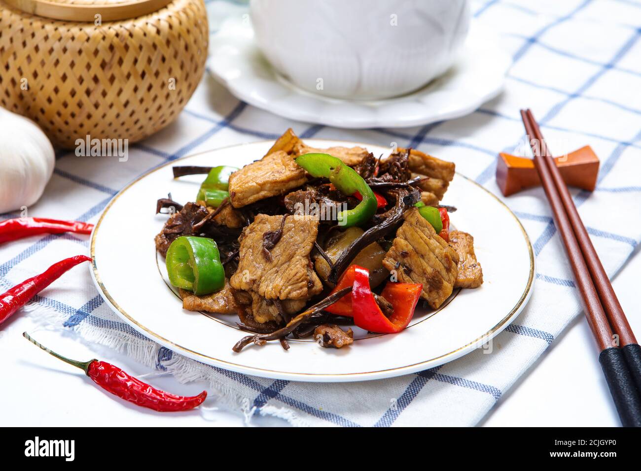 Chinesisches Essen Tee Baum Pilz braten Fleisch Stockfoto