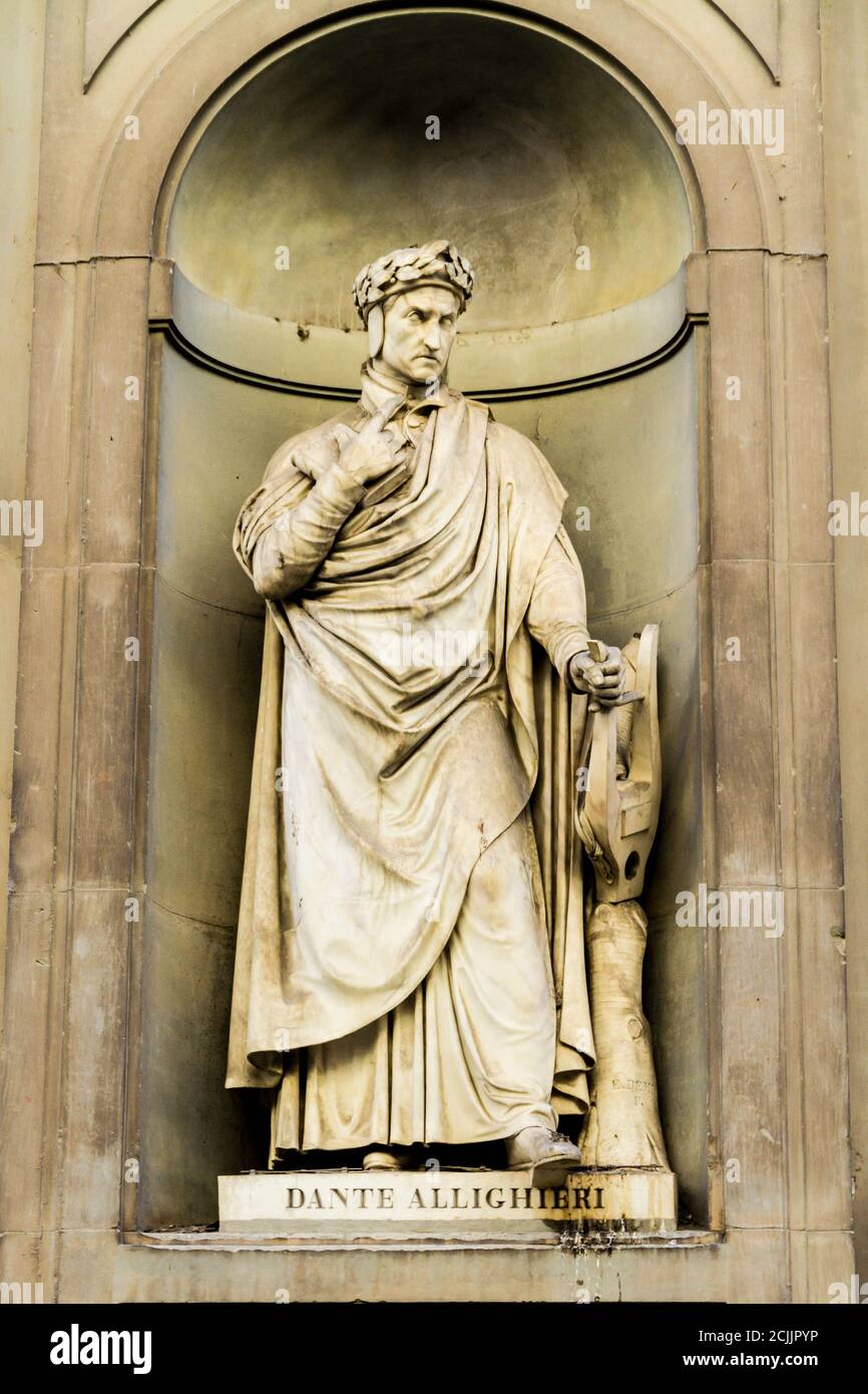 Dante Alighieri Statue in Florenz Stockfoto