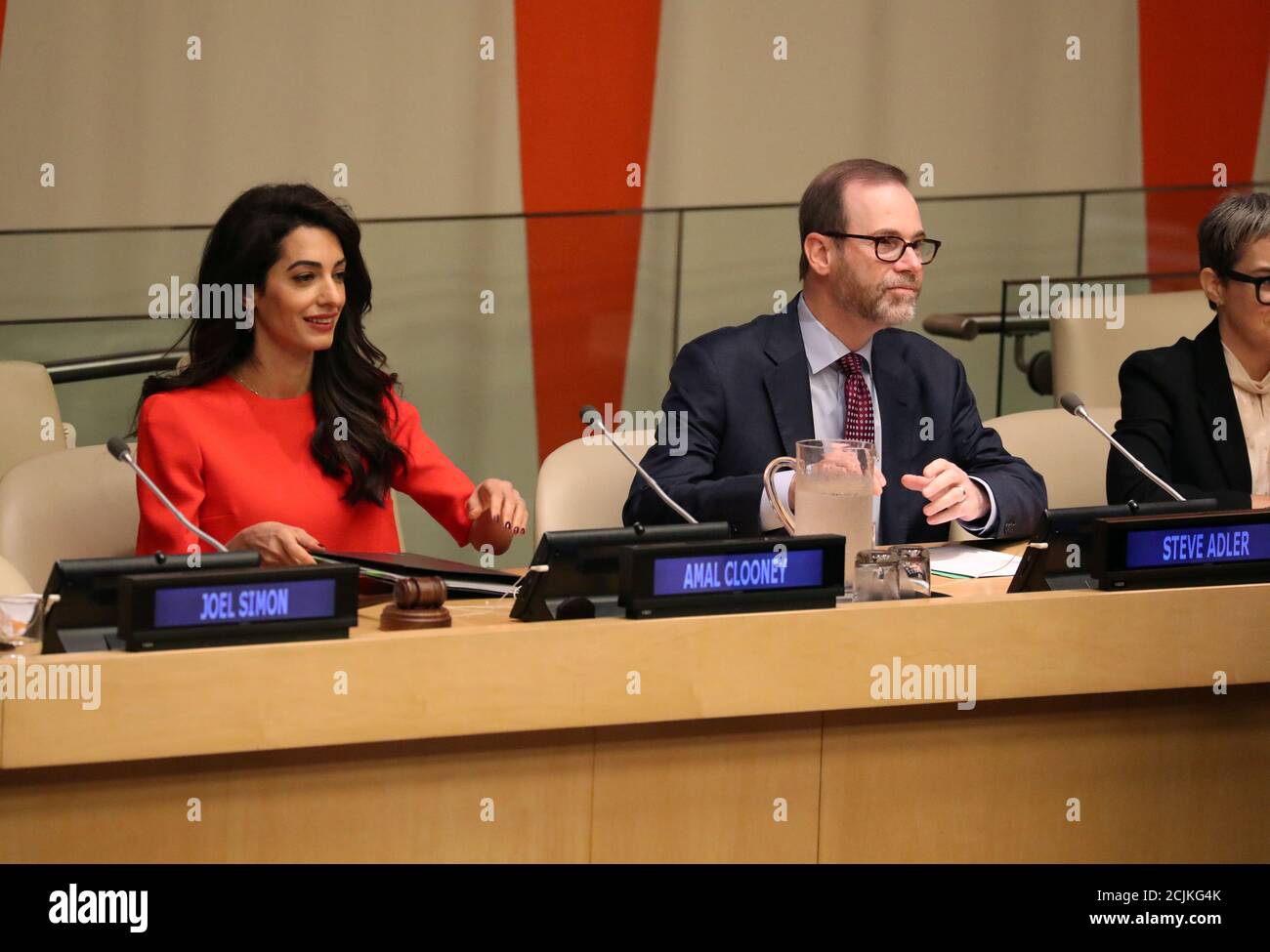 Presse Hinter Gittern Stockfotos Und Bilder Kaufen Alamy