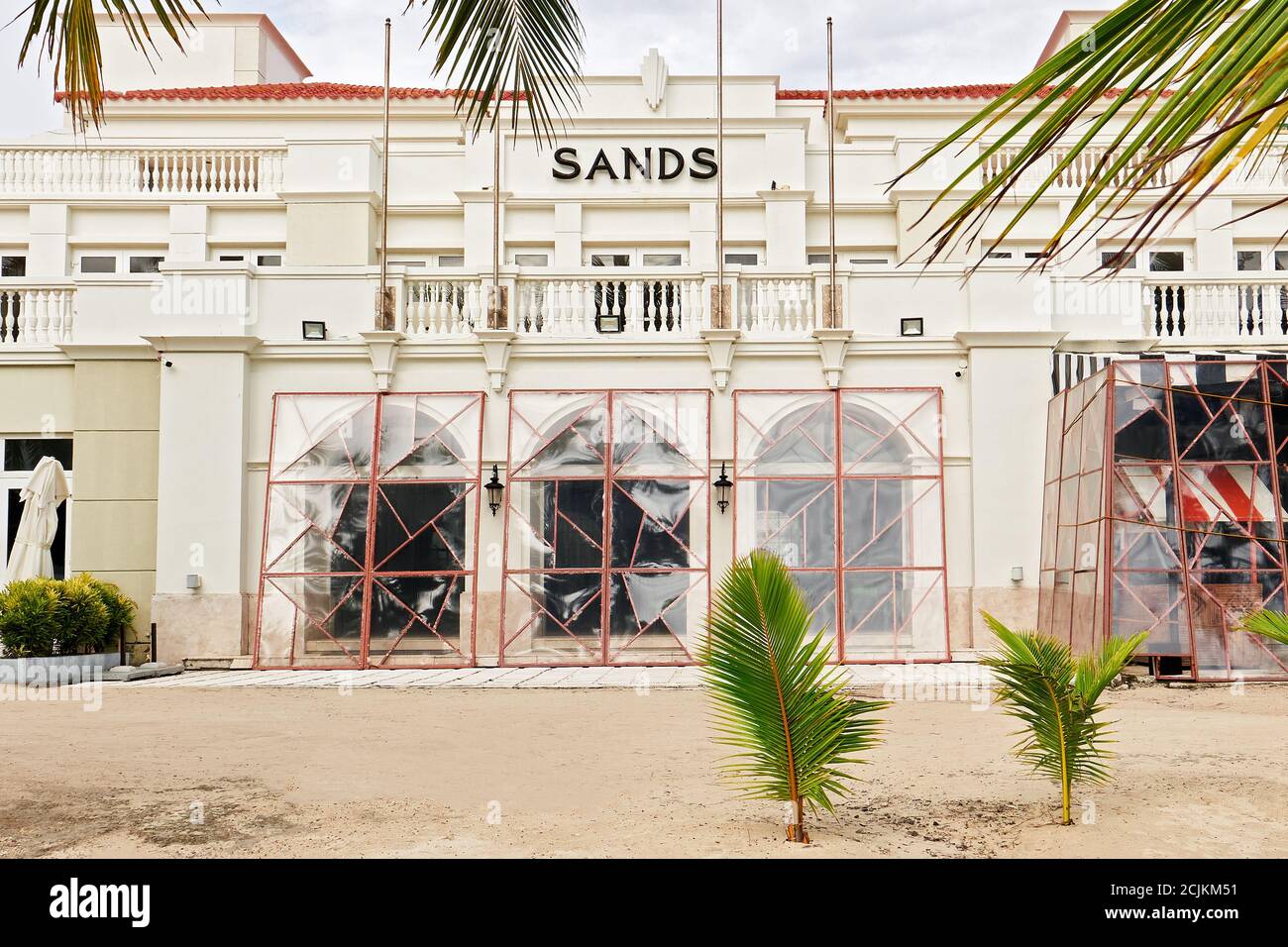 Sands Hotel auf Boracay Island am White Beach ist geschlossen und verbarrikadiert wegen der Schließung durch die Corona Pandemie, Asien Stockfoto