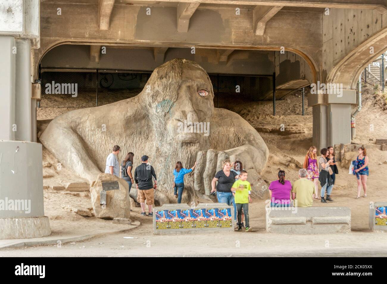 Die Fremont Troll unter Aurora Brücke in Seattle, USA. Stockfoto