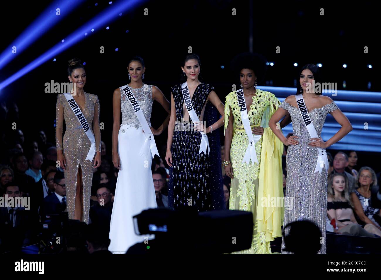 Colombia Vs Venezuela Miss Universe : Miss Universe 2008 Taliana Vargas Miss Colombia 2008 Day Flickr - Organización miss venezuela) is the national beauty pageant of venezuela, traditionally held in september.it is preceded by two or three months of preliminary events, with the awarding of corporate prizes.