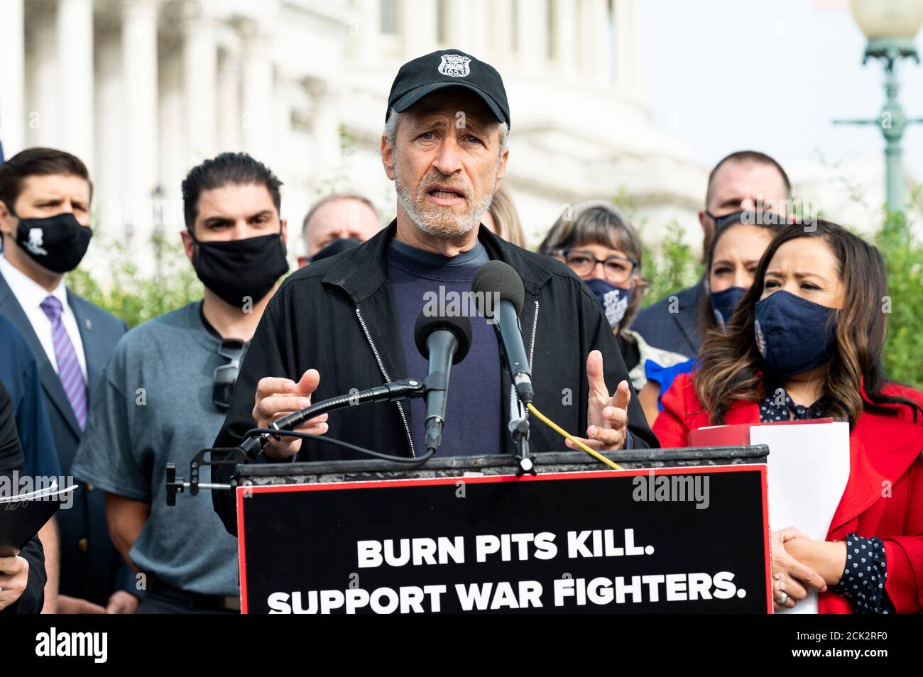 Washington, DC, USA. September 2020. 15. September 2020 - Washington, DC, USA: JON STEWART im US-Kapitol, der sich für eine Gesetzgebung einsetzt, um Veteranen zu unterstützen, die Brenngruben ausgesetzt sind. Quelle: Michael Brochstein/ZUMA Wire/Alamy Live News Stockfoto