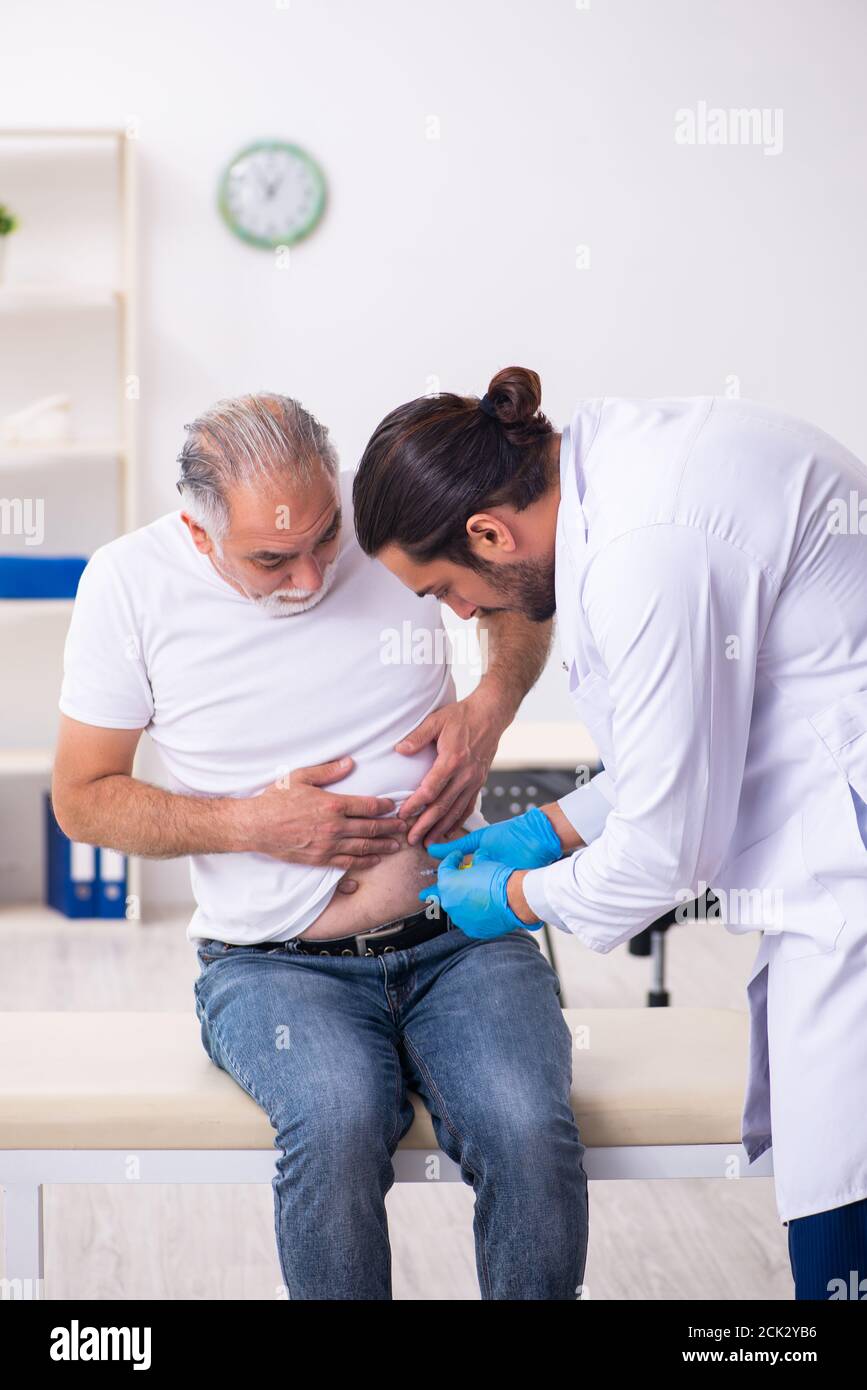 Patient leidet an Diabetes Hausarzt Stockfoto