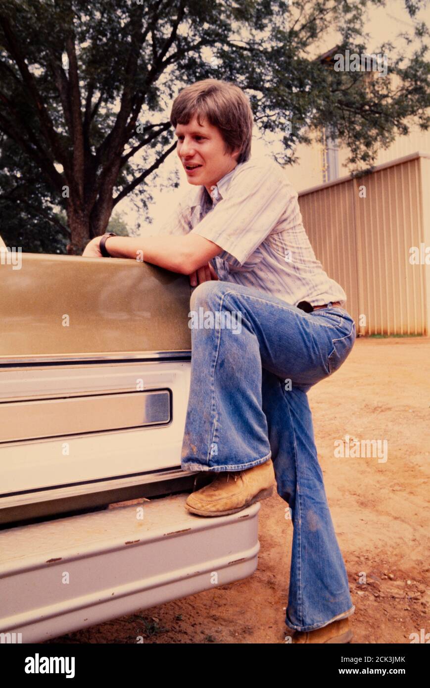 James Earl ' Chip ' Carter, Sohn von Präsident Jimmy und First Lady Rosalynn Carter auf der Farm der Familie in Plains, Georgia im Jahr 1976. Chip Carter war 2020 wieder in den Nachrichten, nachdem er zugegeben hatte, dass er Marihuana mit der Sängerin Willie Nelson auf dem Dach des Weißen Hauses rauchte. Stockfoto