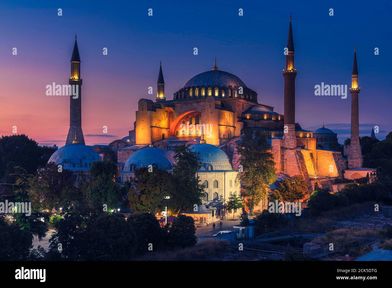 Hagia Sophia bei Sonnenuntergang, Istanbul, Türkei Stockfoto