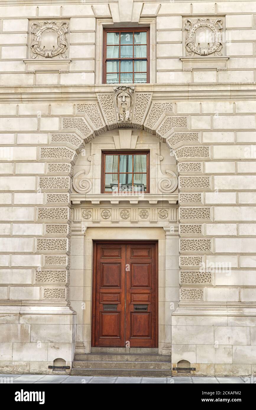 Das Hauptgebäude des Foreign and Commonwealth Office liegt in der King Charles Street London Stockfoto