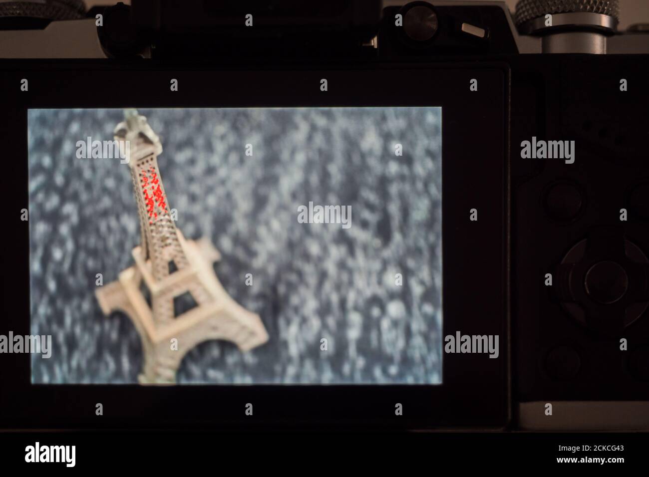 Manuelles Fokussystem auf einer modernen spiegellosen Kamera Stockfoto