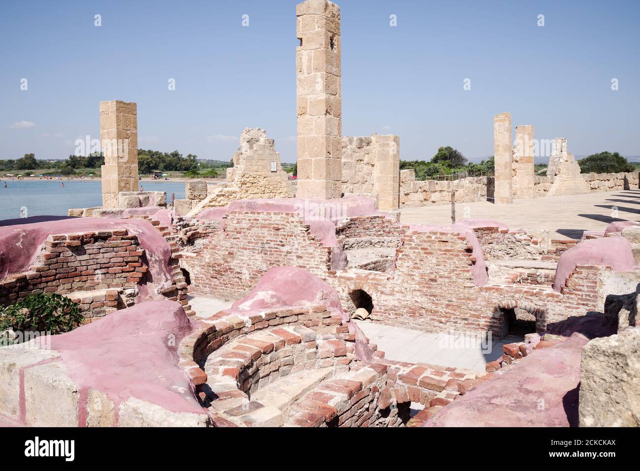 Alte Tonnara (Thunfischfabrik) im Vendicari Naturschutzgebiet - Südosten Siziliens, Italien Stockfoto