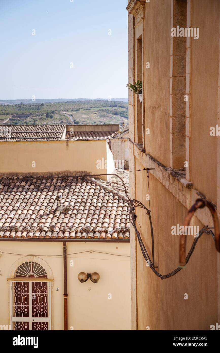 Noto, ein UNESCO-Weltkulturerbe, ist voll von hübschen kleinen versteckten Ecken und Vintage-Charme (Sizilien, Italien) Stockfoto