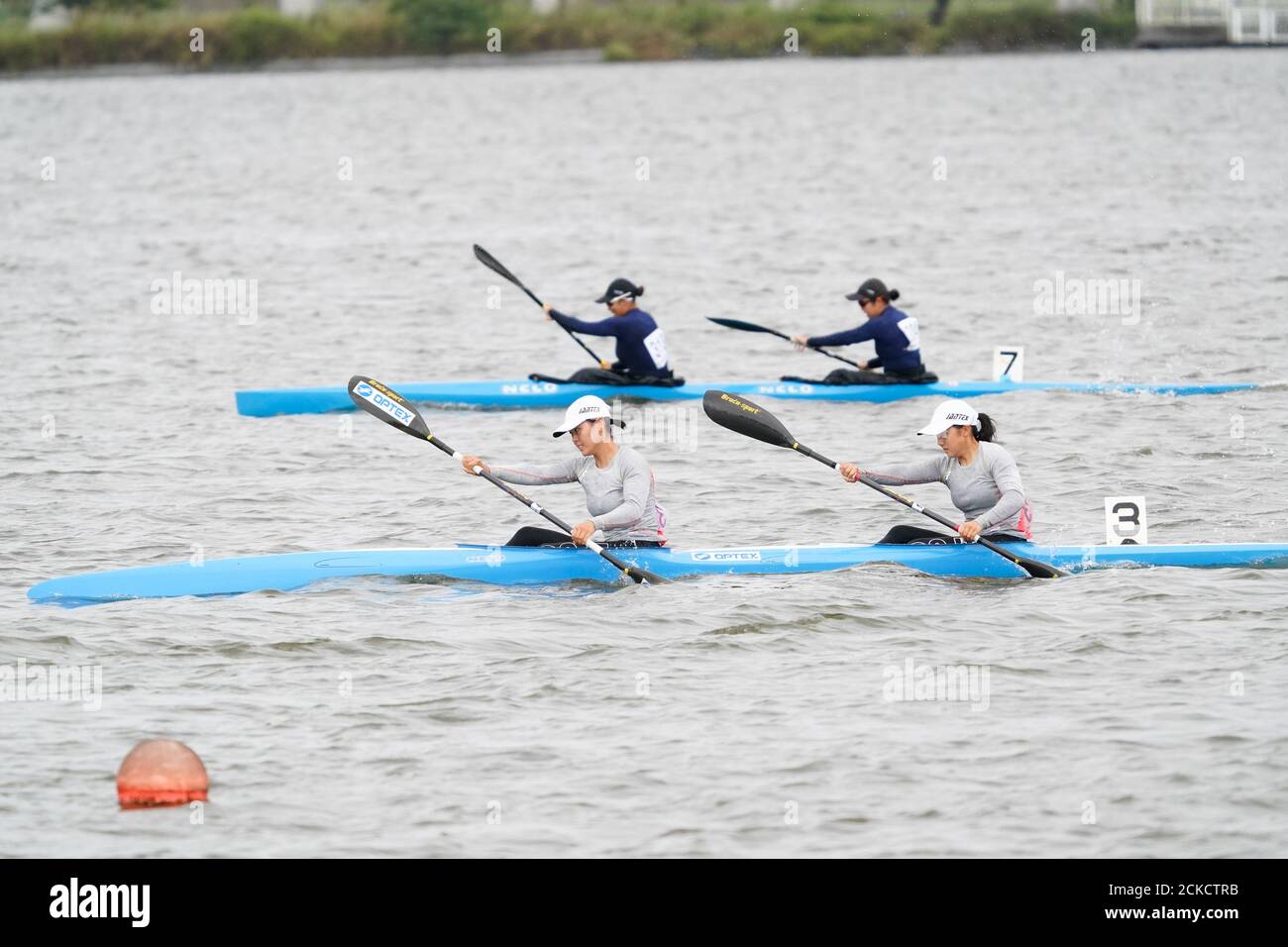 (L-R) Honatsu Endo (JPN), Mei Imanishi (JPN), September 13, 2020-Kanu : Kanu-Sprint Frauen 200 m WK-2-Finale am Lake Kiba Kanu-Sprint-Kurs während aller Japan Kanu-Sprint-Meisterschaften in Komatsu Japan. Kredit: SportsPressJP/AFLO/Alamy Live Nachrichten Stockfoto