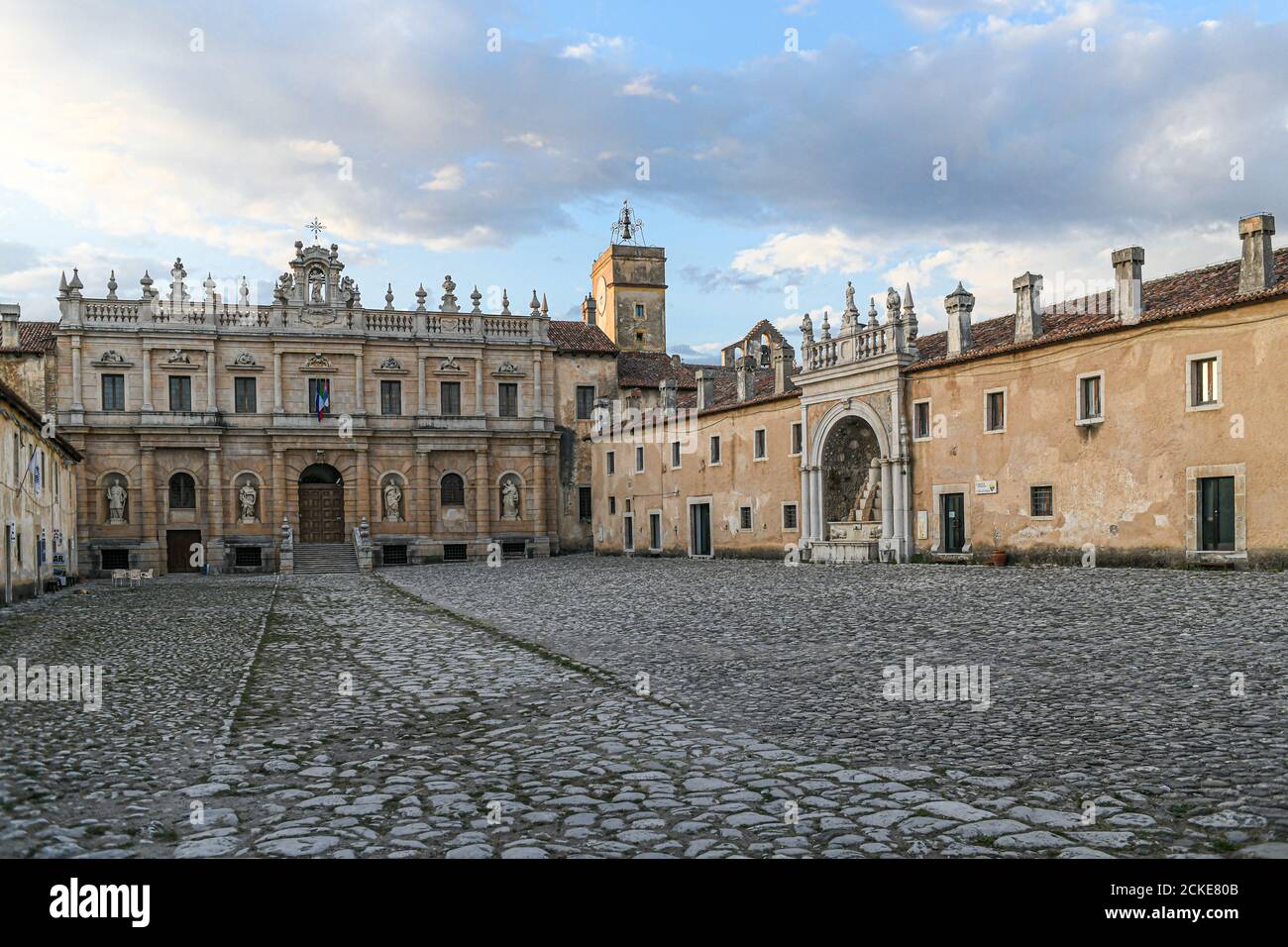 Die Certosa di Padula auch bekannt als Padula Kartause ist ein Kloster in der Provinz Salerno in Kampanien, Italien. Stockfoto