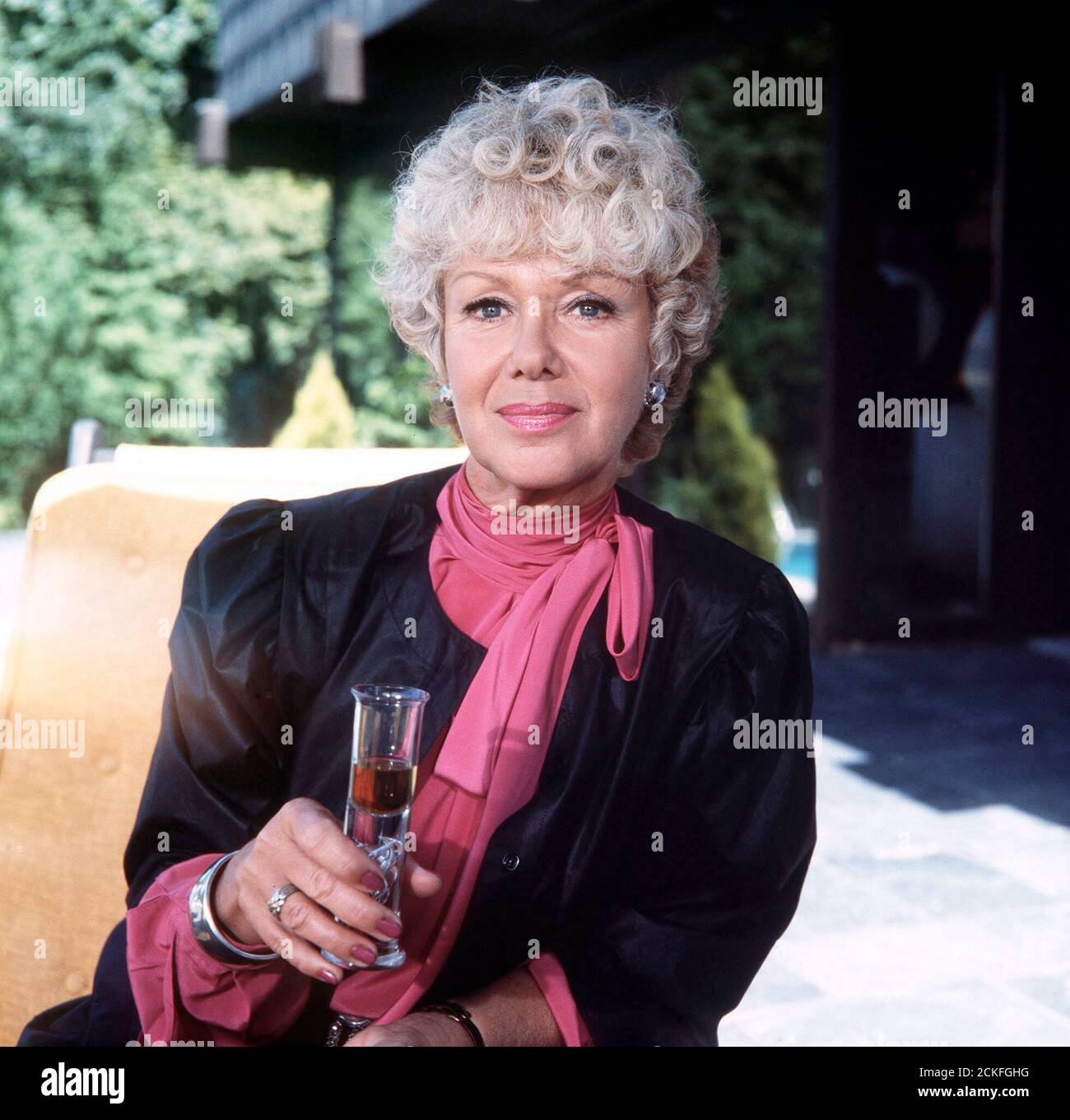 Porträt der deutschen Schauspielerin Maria Sebaldt, um 1990. Porträt der deutschen Porträt der deutschen Schauspielerin Maria Sebaldt, um 1990. Porträt der deutschen