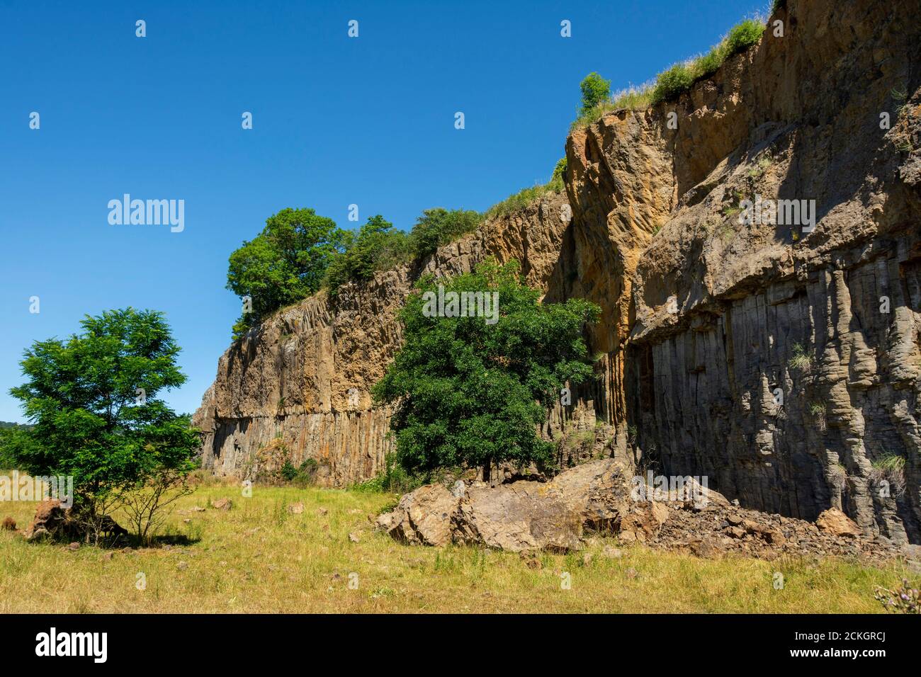 Saint Flour, Basalt und vulkanische Orgel, Cantal Department, Auvergne-Rhone-Alpes, Frankreich Stockfoto