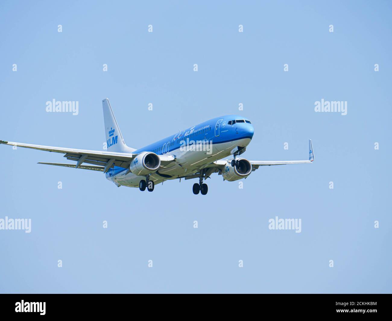 KLM-Flugzeug landet am Flughafen Zürich Stockfoto