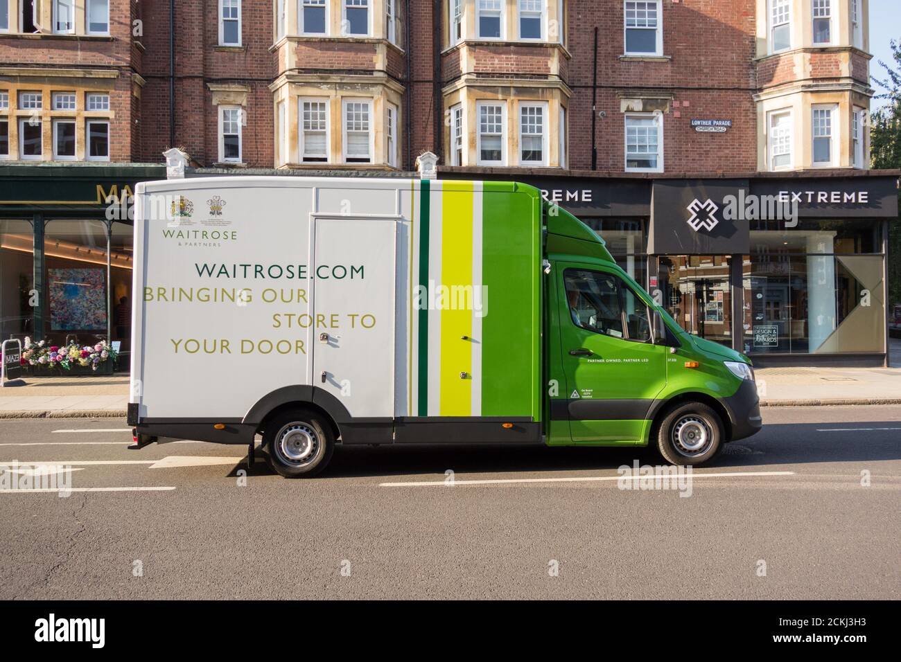 Waitrose.Com Wir bringen unseren Store zu Ihrem Lieferwagen in SW London, Großbritannien Stockfoto
