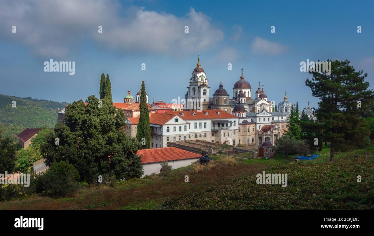 Malerische Landschaft von St. Andrews Skete, orthodoxe Kirche auf dem Berg Athos, Mazedonien, Griechenland Stockfoto