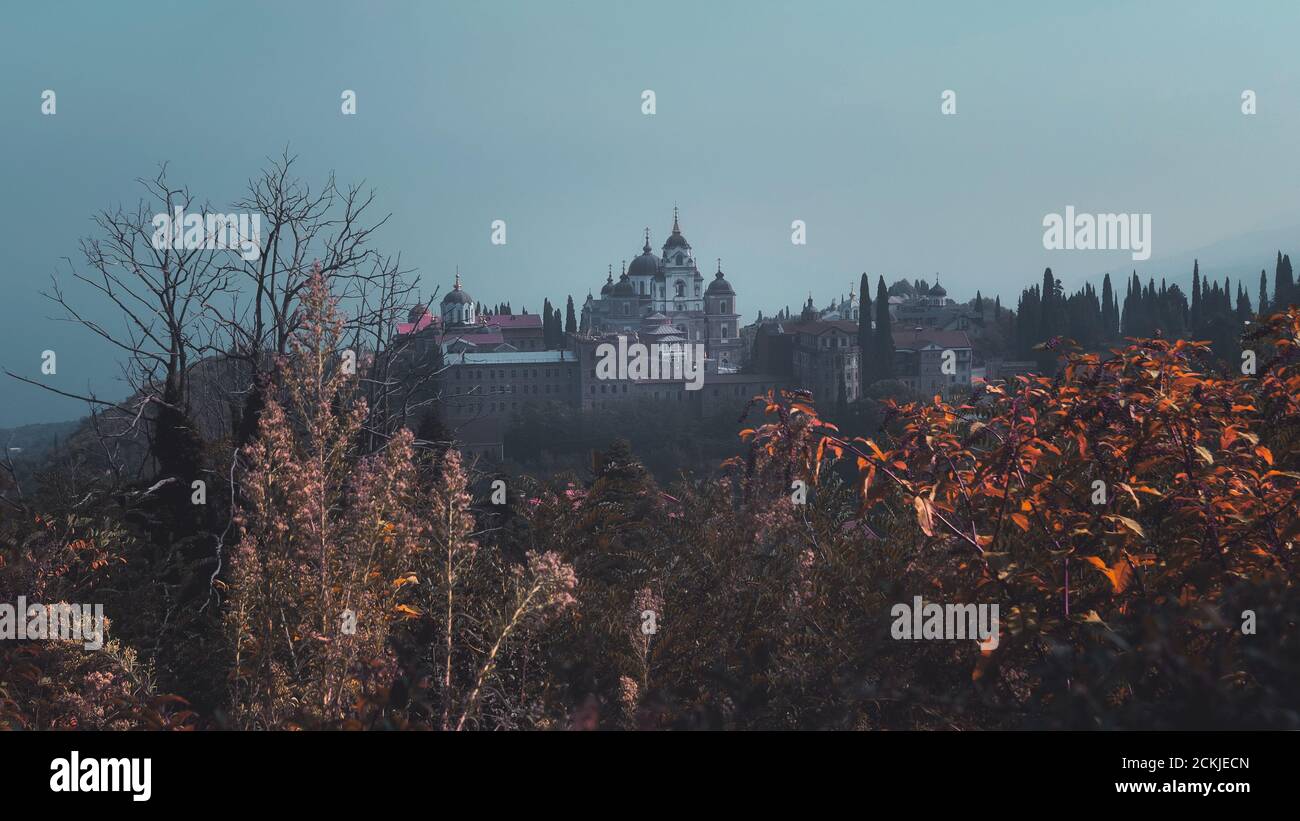 Malerische Landschaft von St. Andrews Skete, orthodoxe Kirche auf dem Berg Athos, Mazedonien, Griechenland Stockfoto