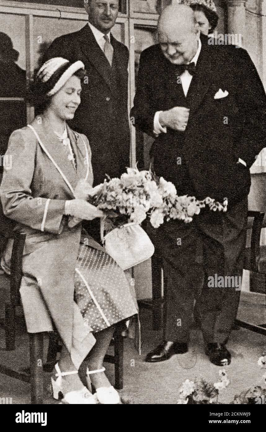 Der Premierminister verbeugte sich 1951 vor der zukünftigen Königin Elisabeth II. Sir Winston Leonard Spencer-Churchill, 1874 – 1965. Britischer Politiker, Armeeoffizier, Schriftsteller und zweimal Premierminister des Vereinigten Königreichs. Stockfoto