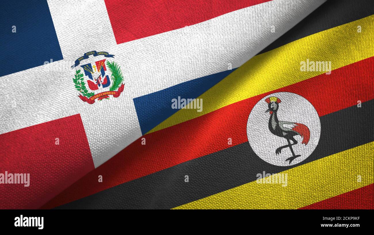 Dominikanische Republik und Uganda zwei Flaggen Textiltuch, Stoffstruktur Stockfoto