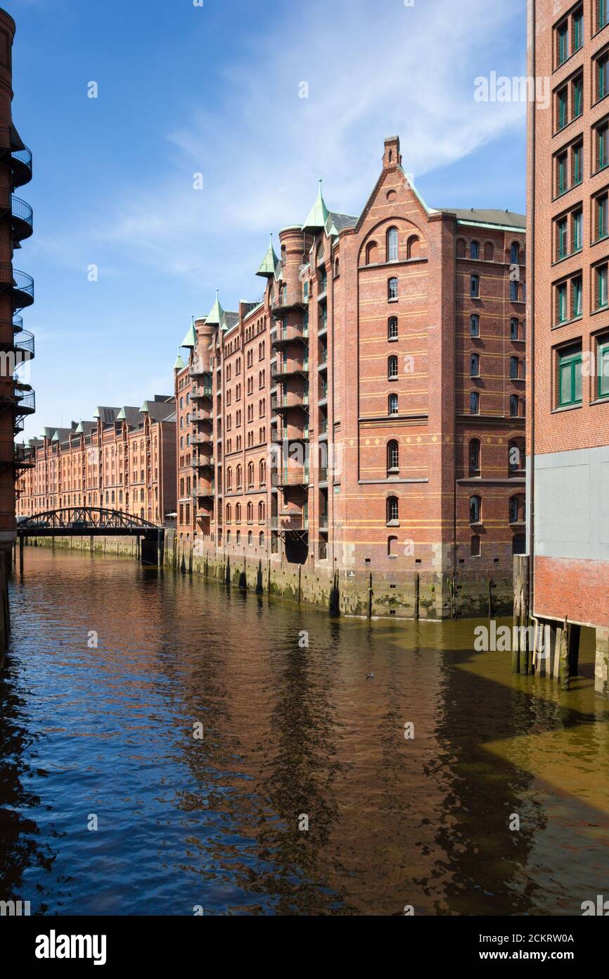 Deutschlands berühmtes Reiseziel Speicherstadt, altes Lagerhaus in Hamburg Stockfoto