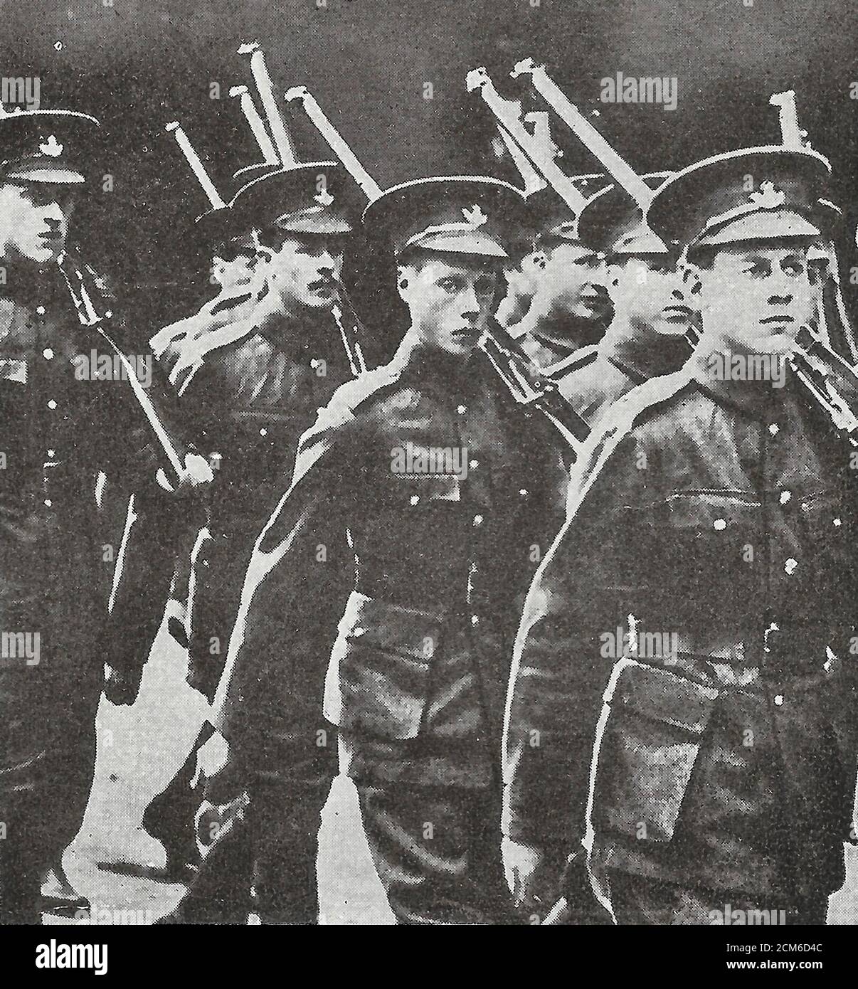 Der Prinz von Wales, später König Edward VIII., mit seinem Regiment im Ersten Weltkrieg Stockfoto