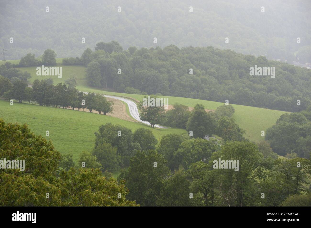 Nach dem Regen in den Bergen in Frankreich. Region Midi Pyrenees. Stockfoto