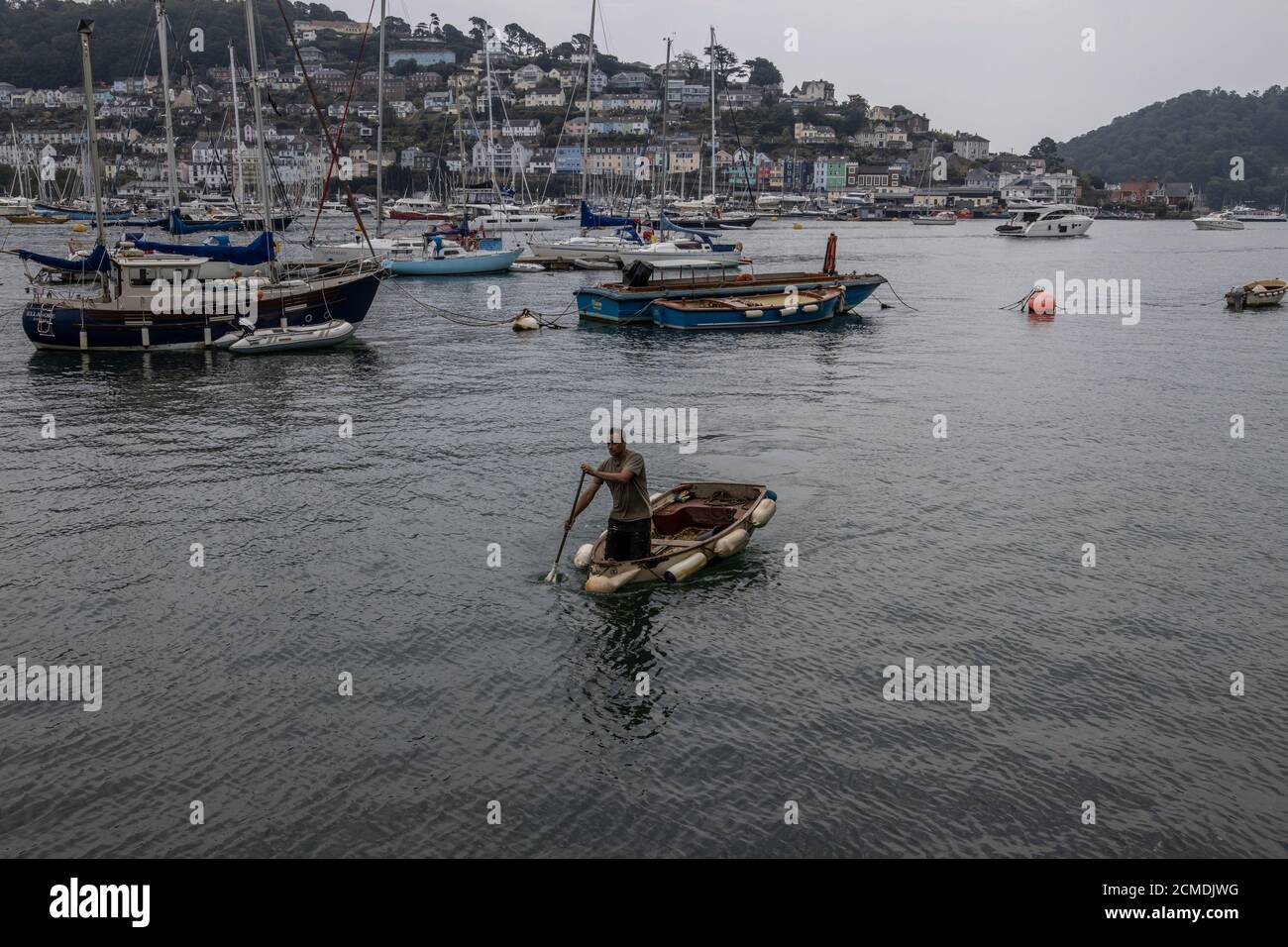 Dartmouth Touristenziel am westlichen Ufer der Mündung des Flusses Dart, Devon, England, Großbritannien Stockfoto