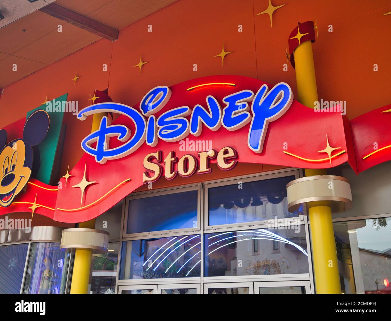 Disnet Store Schild, Disneyland Paris, Marne-la-Vallée, Paris, Frankreich, Europa Stockfoto