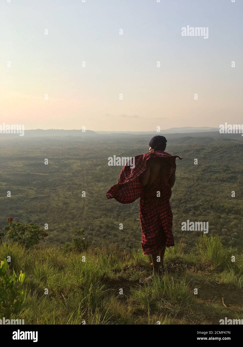 Maasai am Aussichtspunkt Stockfoto