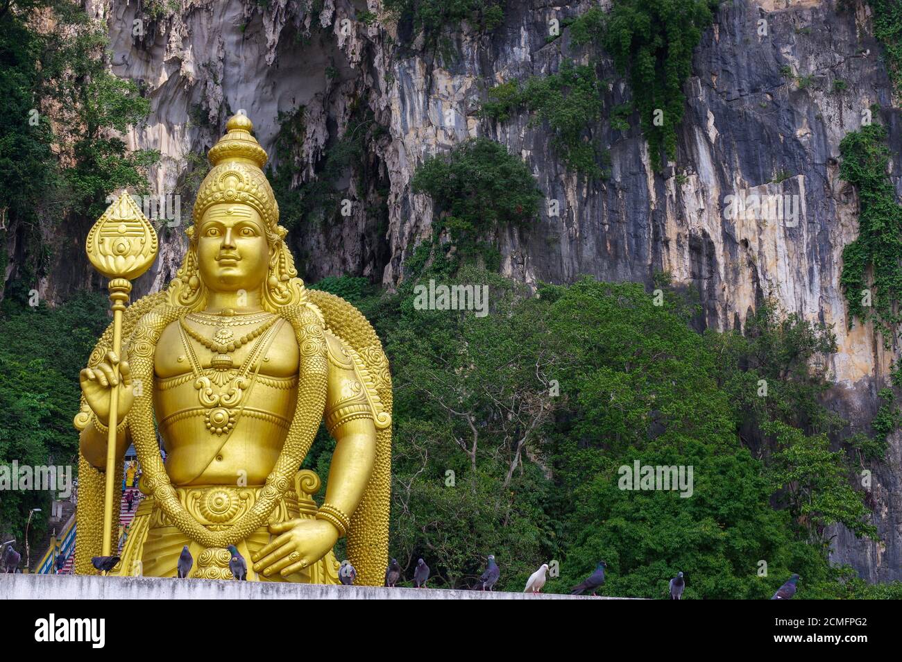 KUALA LUMPUR, MALAYSIA - 17. JANUAR 2016. Statue von Lord Muragan in den Batu Höhlen. Stockfoto