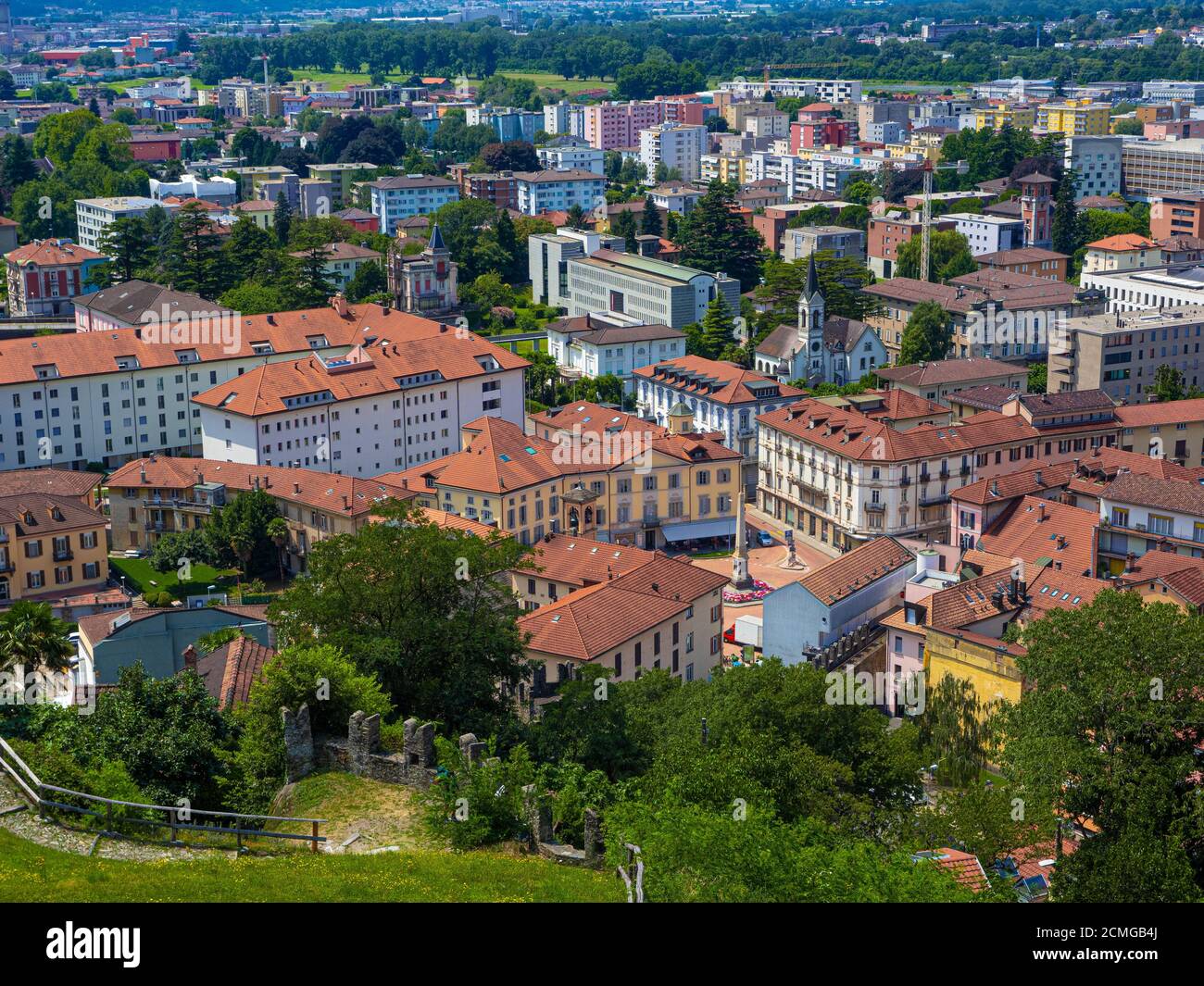 Bellinzona town Fotos und Bildmaterial in hoher Auflösung Alamy