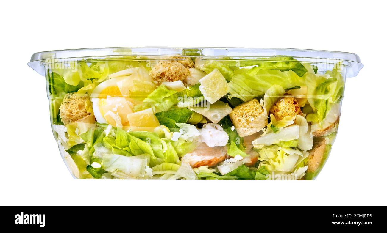 Caesar Salat in einem Studio-Setting, isoliert auf weiß. Stockfoto