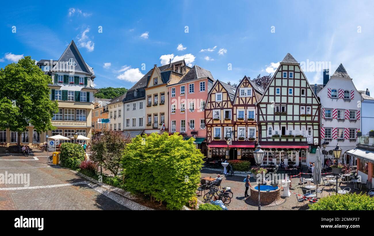 Schlossplatz, Linz am Rhein, Deutschland Stockfotografie Alamy