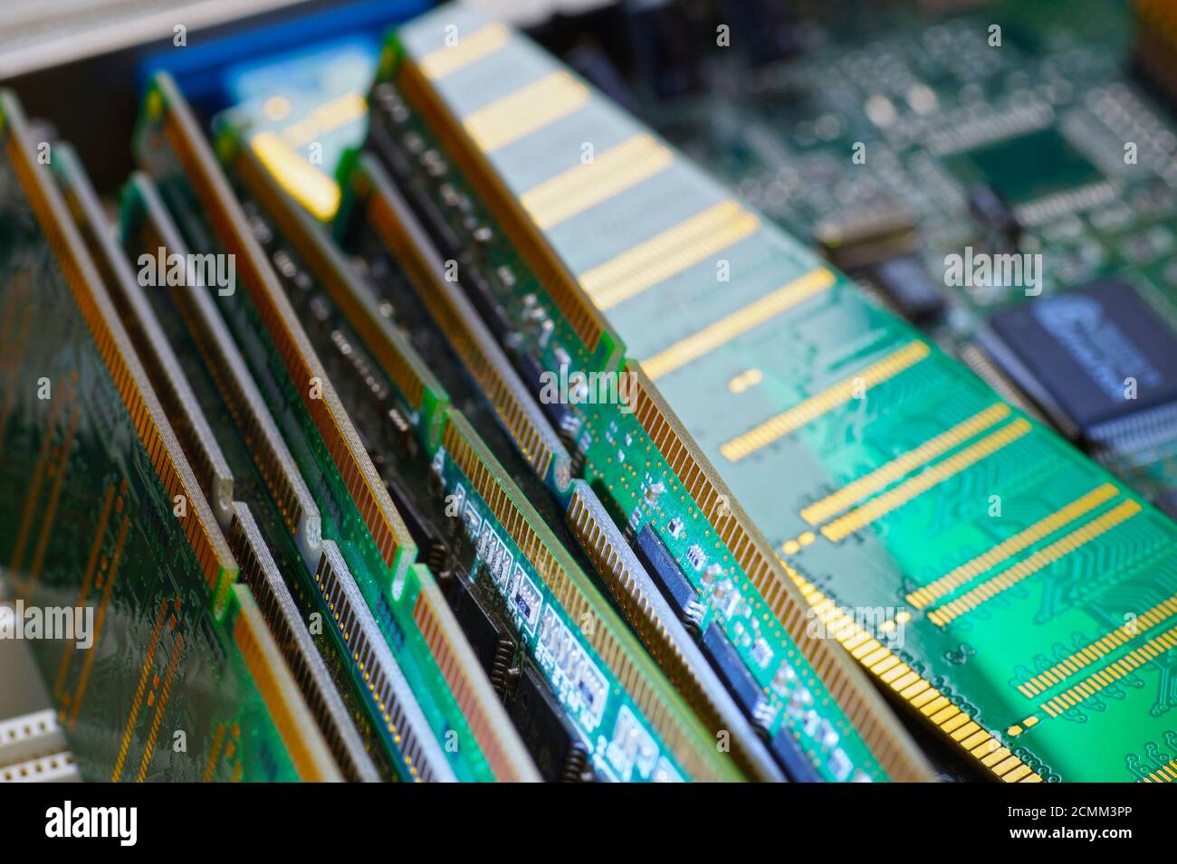 Module With Os Scrap Computer scrap -Fotos und -Bildmaterial in hoher Auflösung – Alamy