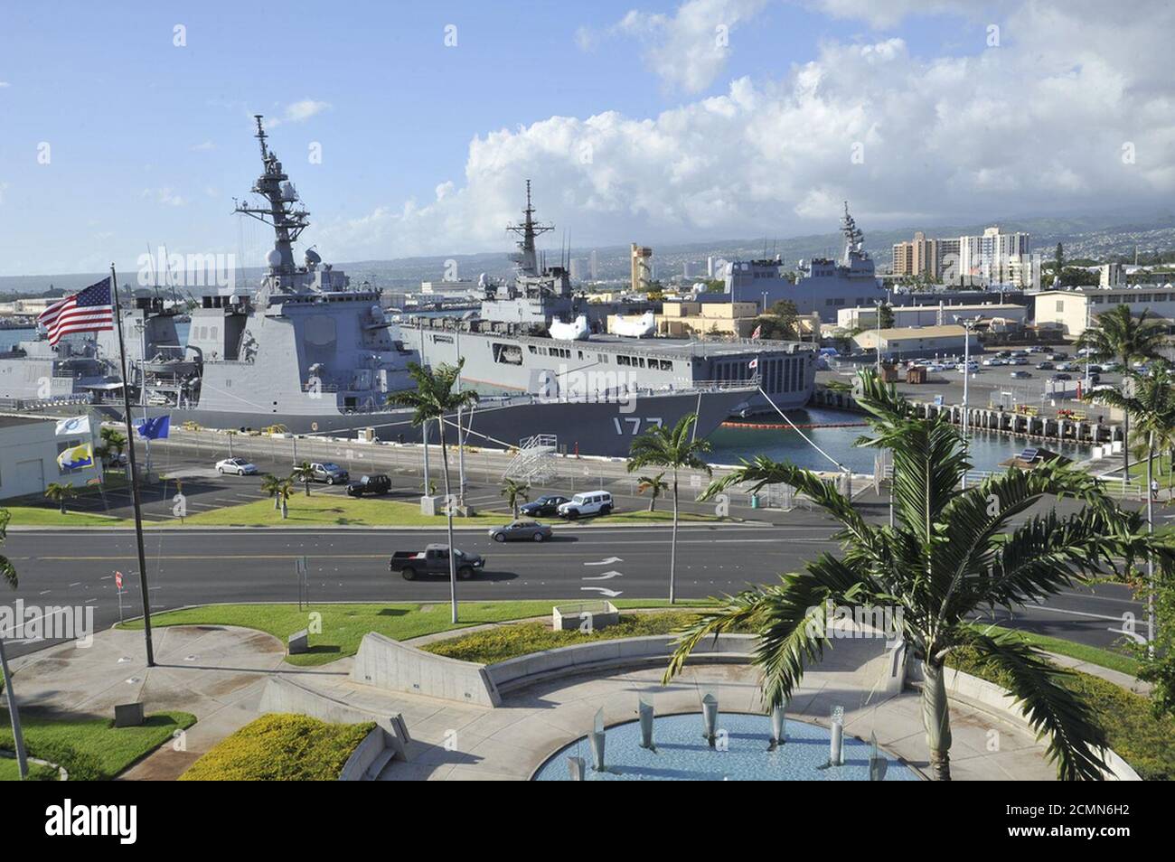 JS Atago, Shimokita und Hyuga in Pearl Harbor, -16 Mai 2013 ein Stockfoto