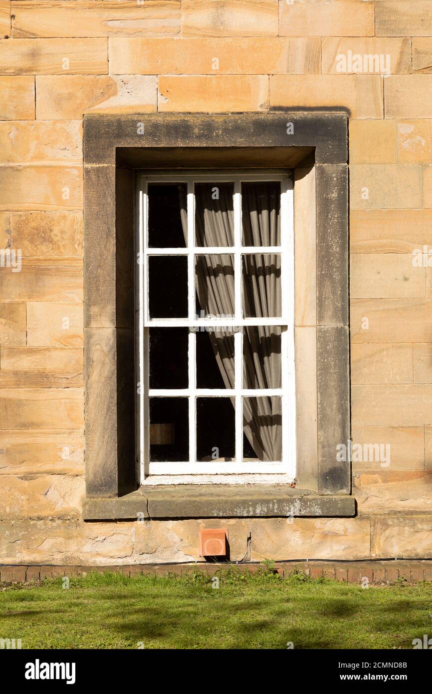 Lumley Castle in der Grafschaft Durham, England. Die Festung aus dem 14. Jahrhundert ist ein denkmalgeschütztes Gebäude und ein 4-Sterne-Hotel. Stockfoto