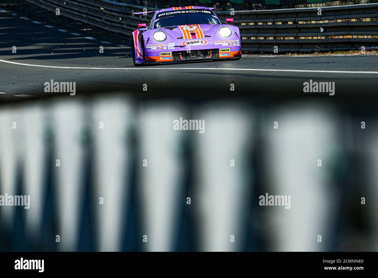 Le Mans, Frankreich. September 2020. 57 Bleekemolen Jeroen (nld), Fraga Felipe (BRA), Keating Ben (usa), Team Project 1, Porsche 911 RSR, Aktion während der freien Trainings der 2020 24 Stunden von Le Mans, 7. Lauf der FIA-Langstrecken-Weltmeisterschaft 2019-20 auf dem Circuit des 24 Heures du Mans, Vom 16. Bis 20. September 2020 in Le Mans, Frankreich - Foto Francois Flamand / DPPI Credit: LM/DPPI/Francois Flamand/Alamy Live News Stockfoto