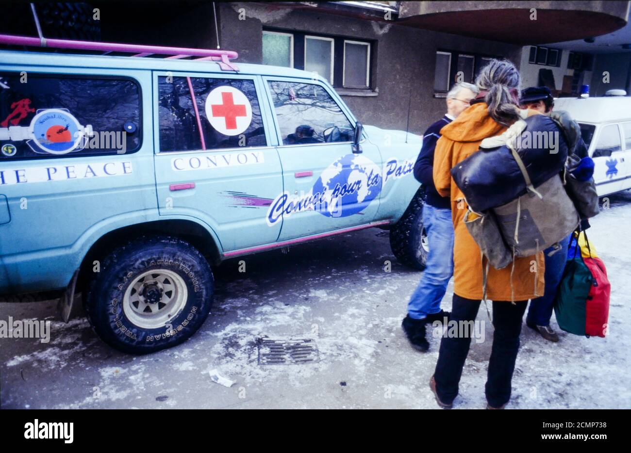 Der Friedenskonvoi, die Humanitätsaktion des französischen Vereins Equilibre, um Lieferungen an die belagerte Bevölkerung von Sarajevo, Bosnien, ehemalige Jugoslawien, Mitteleuropa zu liefern Stockfoto