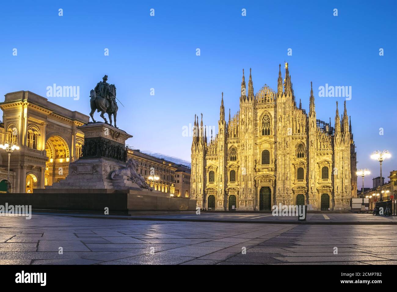 Mailand Italien, Night City Skyline im Mailänder Dom Stockfoto